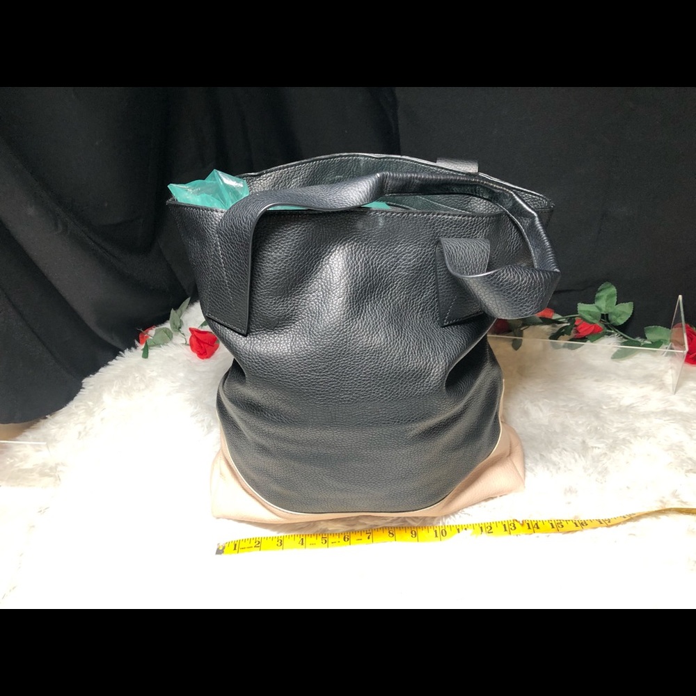 Moda Luxe bag - Picture 2 of 13